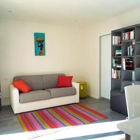 Beautiful And Spacious With A Lovely Garden Appartement